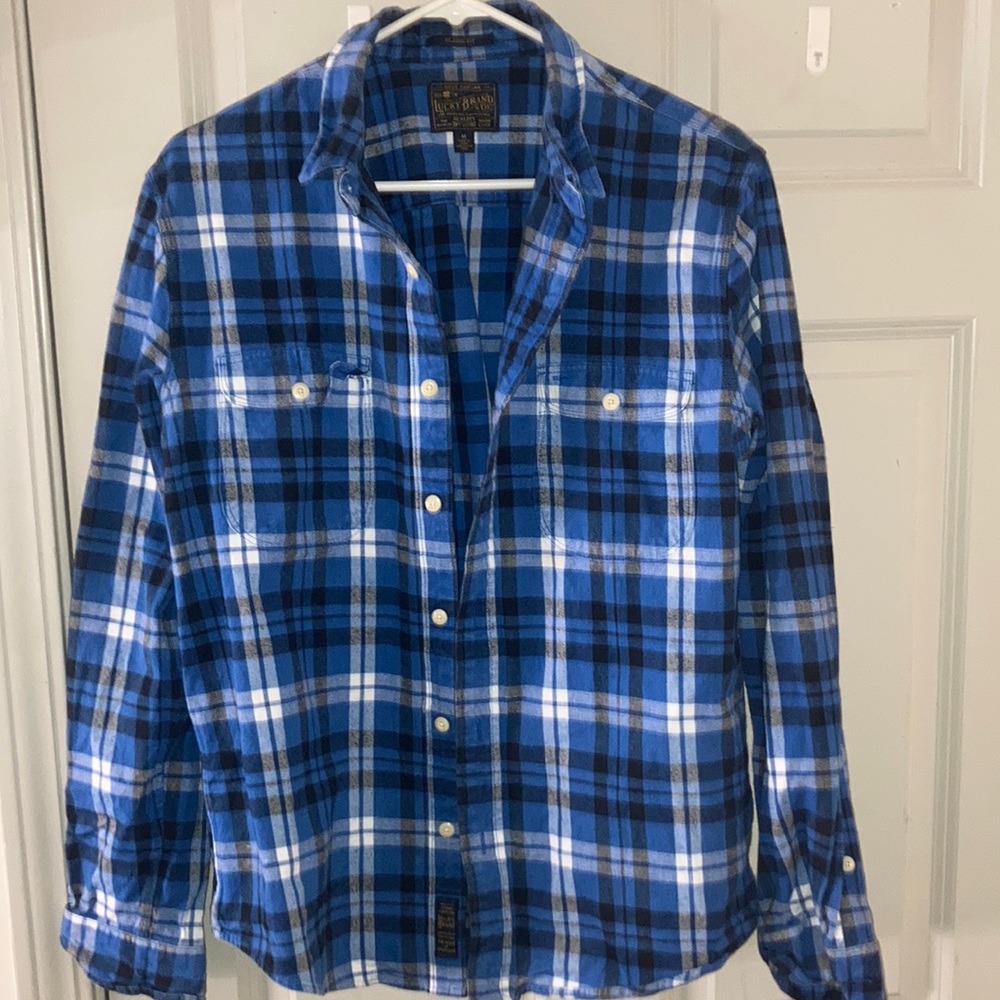 Men’s stylish flannel Lucky Brand Long Sleeve Shirt Size M. Like new